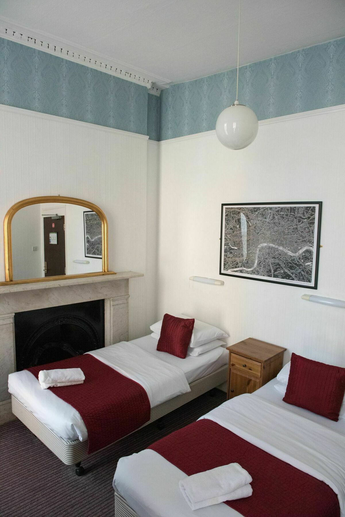 Twin Room with Shared Bathroom