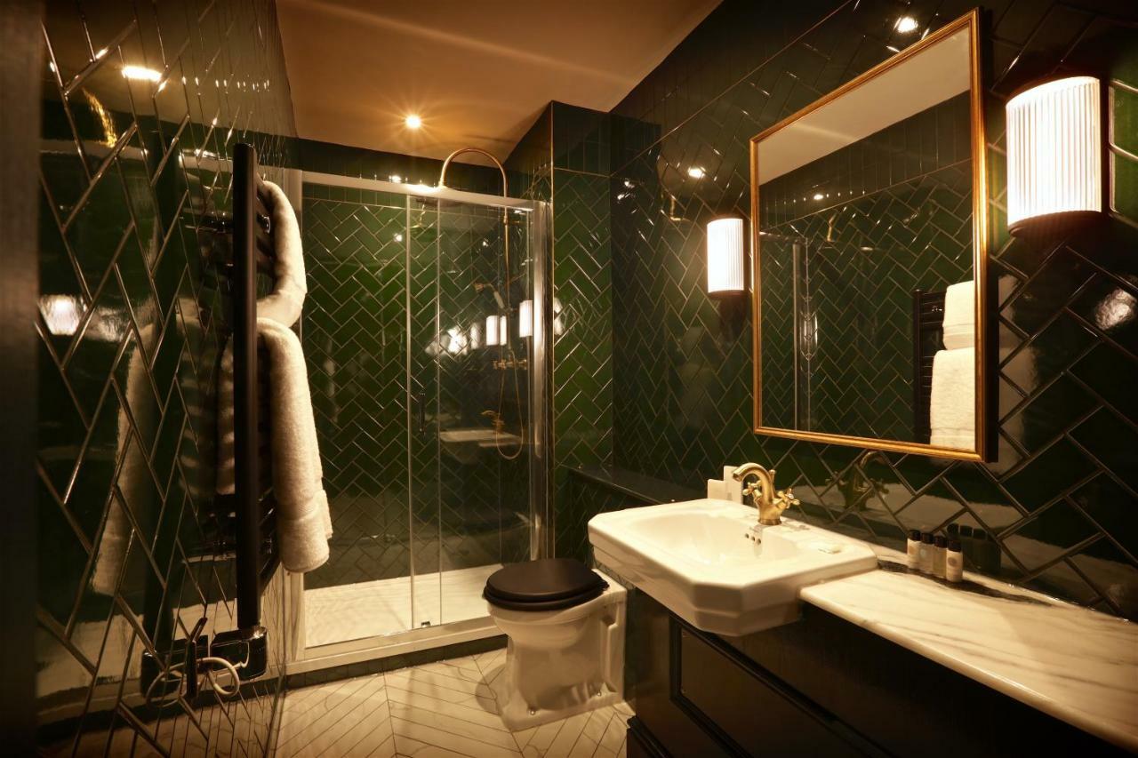 Superior King or Twin Room,828978767:JPEG