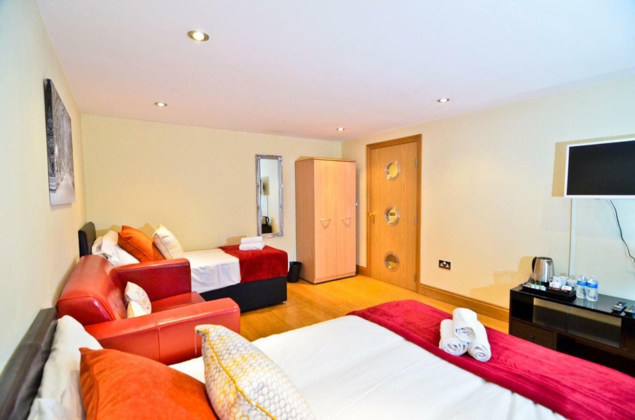 Basic Triple Room
