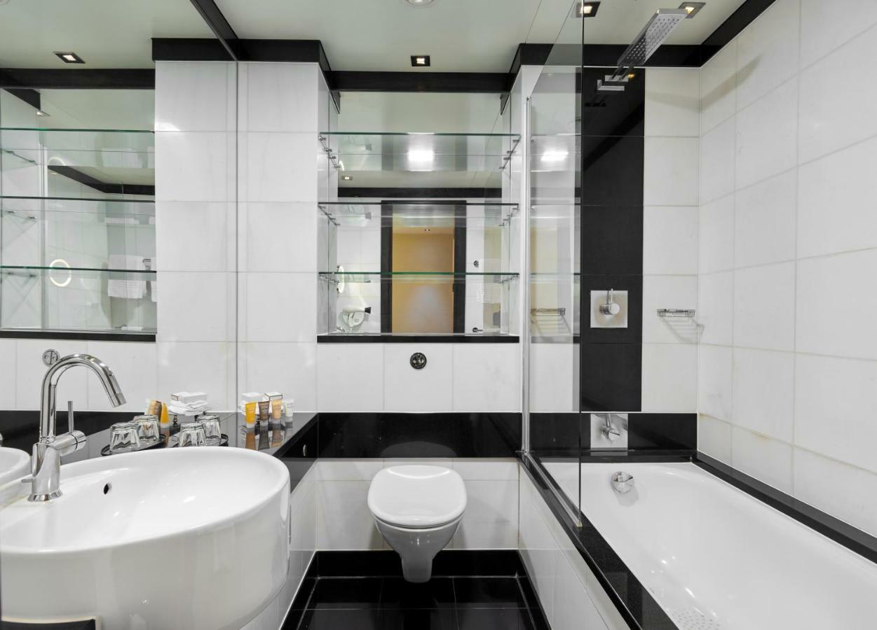 Deluxe Kamer met Kingsize Bed en Uitzicht op St Paul's Cathedral