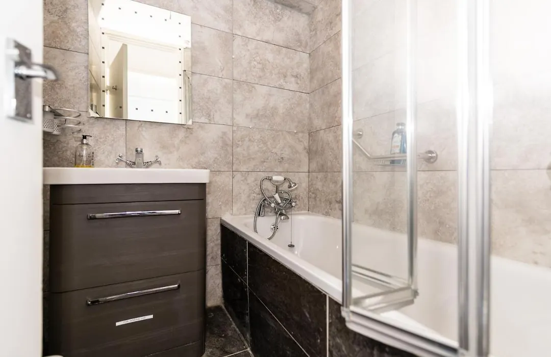 Bray Guest Rooms-1