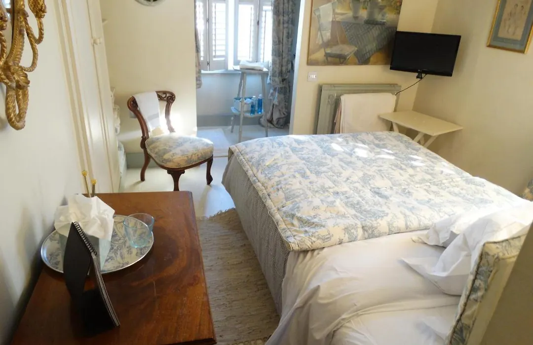 Hurlingham Bed And Breakfast-1