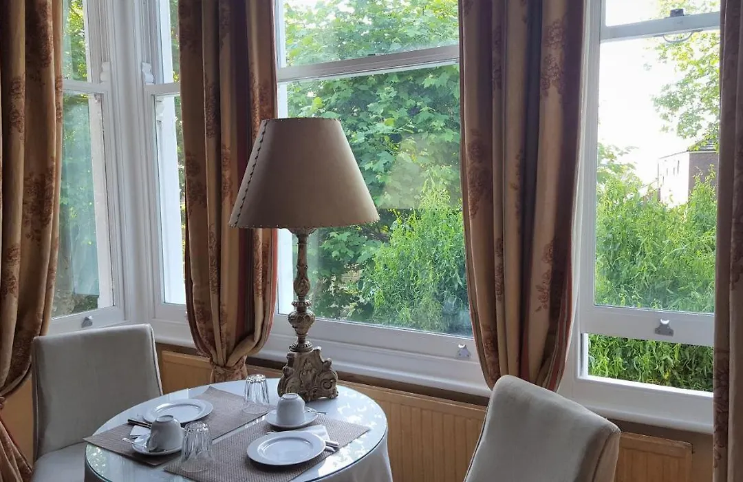 Mountview Guesthouse Crouch End-1