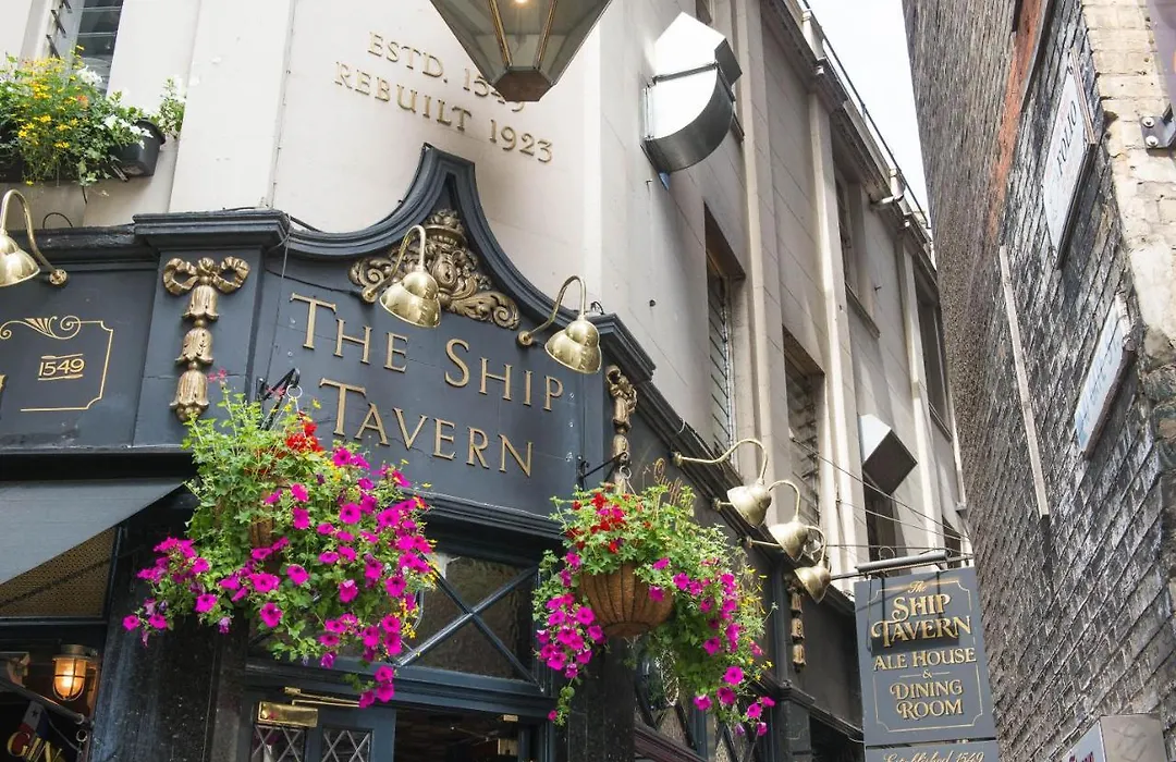 3Vh Virginia House, 31 Bloomsbury Way By City Living London-1