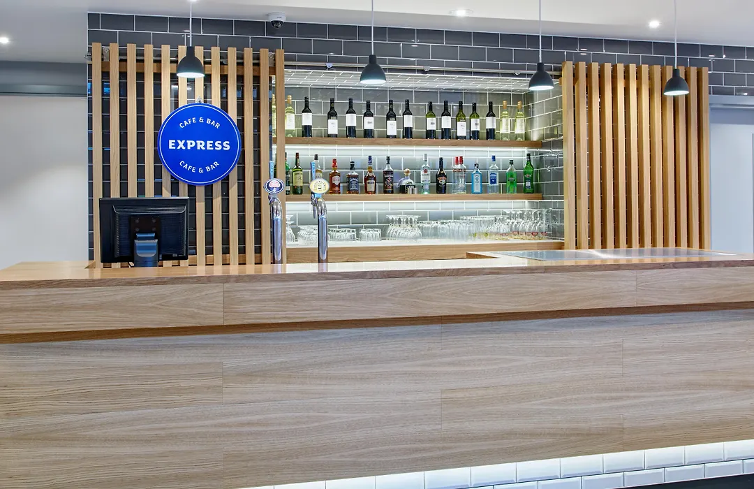 Holiday Inn Express London-Ealing By Ihg-1