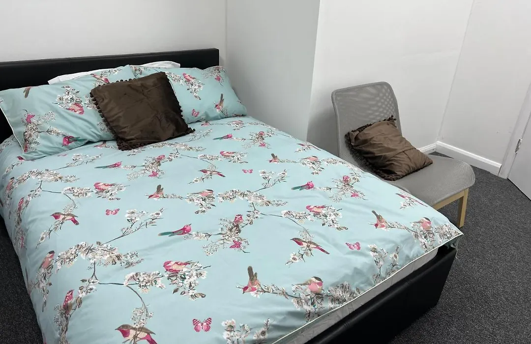 Mj - Entire Serviced Apartment For 6 Guests - Next To Tube Station Skyline View - London-1