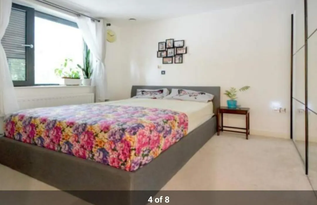 Cape House London: Spacious 4-Bedroom Retreat with Garden-1
