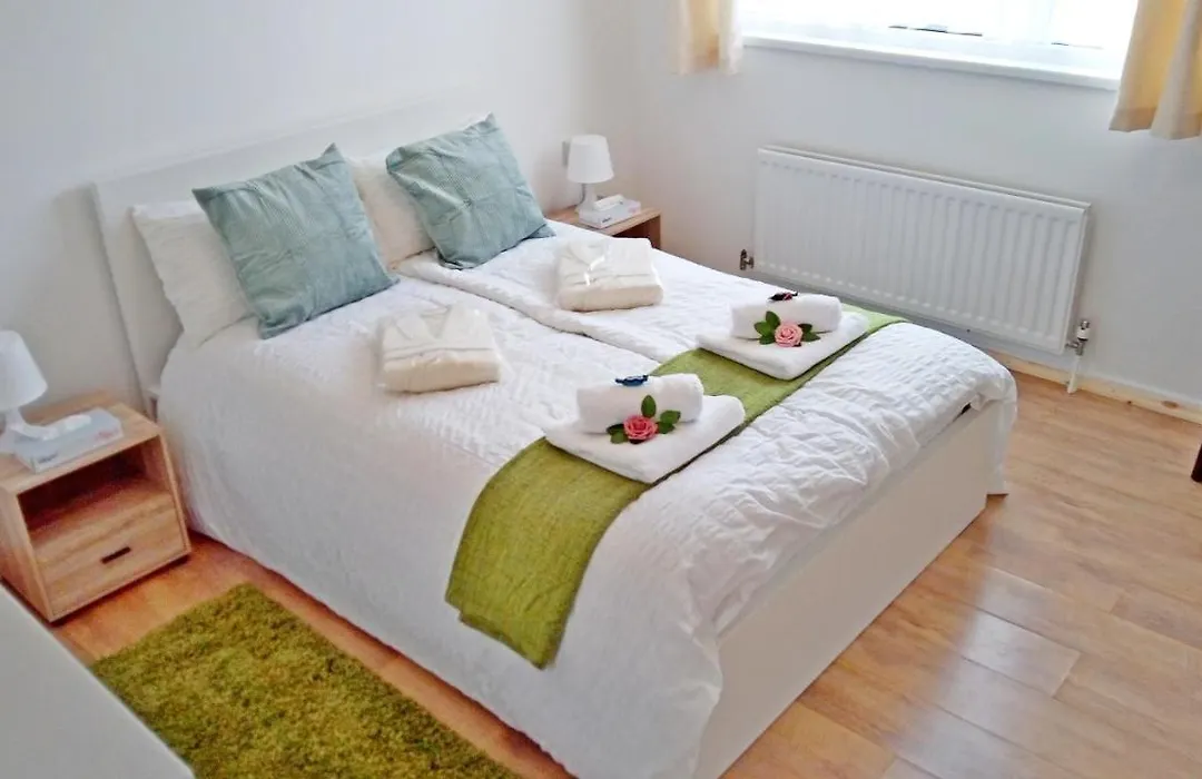 Newham Park View Guest House-1