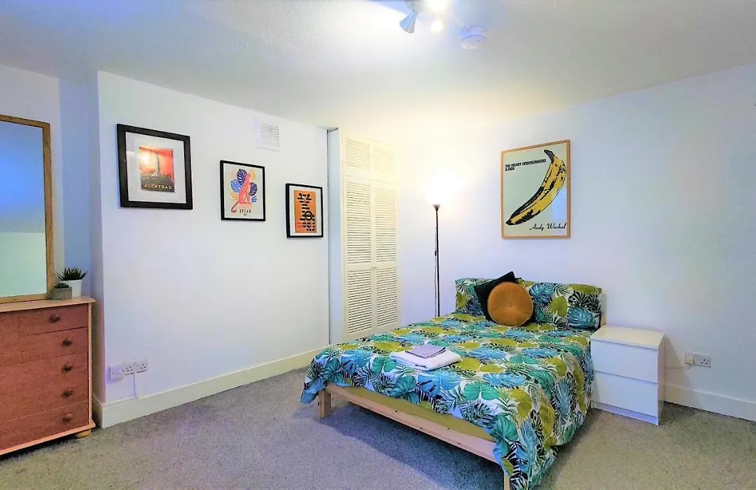 Solo Rooms-1
