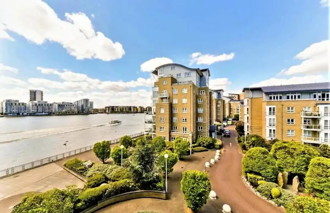 Double Bedroom With River View-1