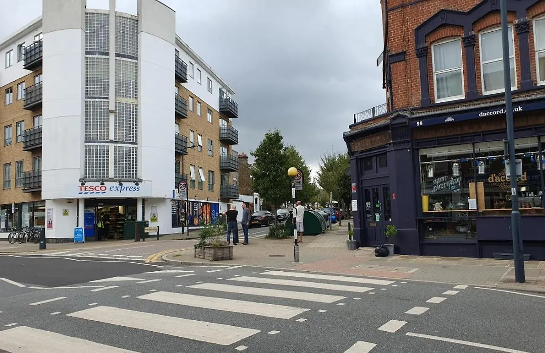 63B Willesden Lane Two Bed Apartment-1