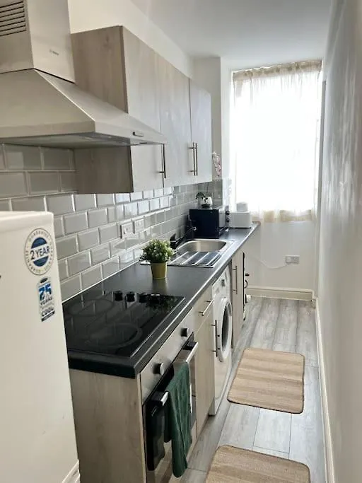 Beautiful One Bedroom Flat-1