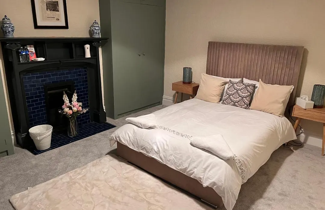 Luxury Cosy Retreat Apt-1