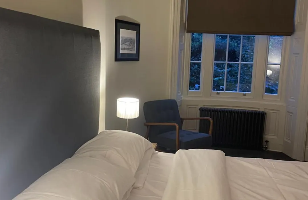 Kennington B & B-1