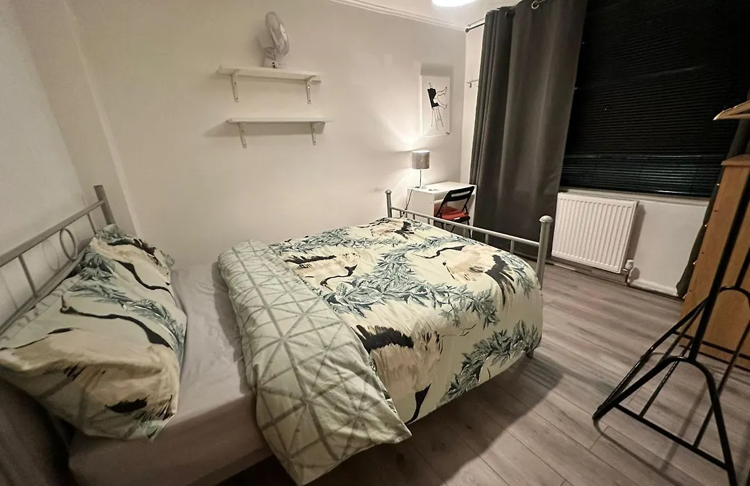 Private Room In Trendy East London-1