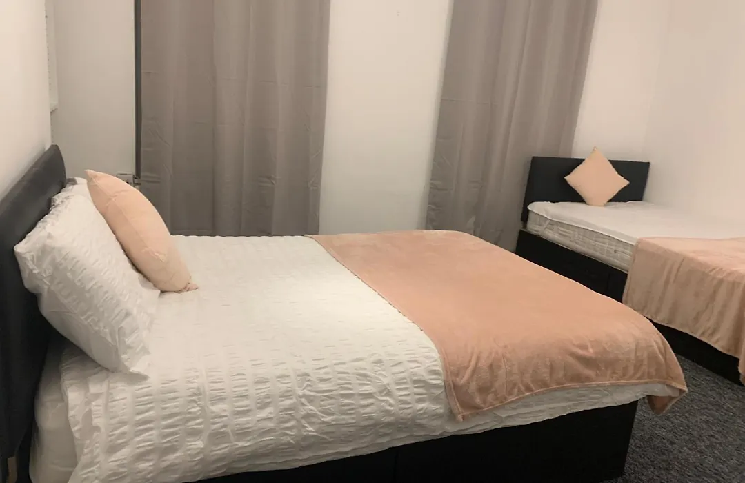 Warren Street Guest House-1