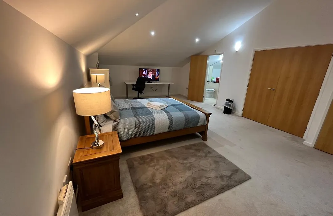 Your Holiday Home Royal Victoria Excel O2 Arena London-1