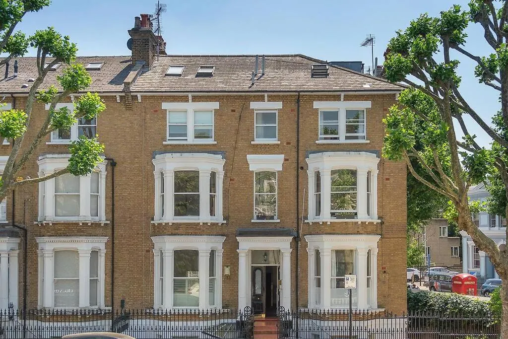 Superb Two Bedroom Flat In Little Venice-1