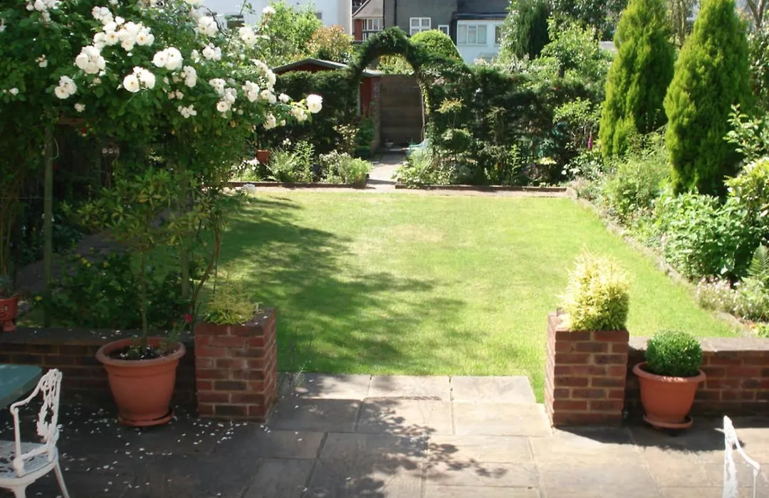 Saint Gabriel'S Road Guesthouse-1