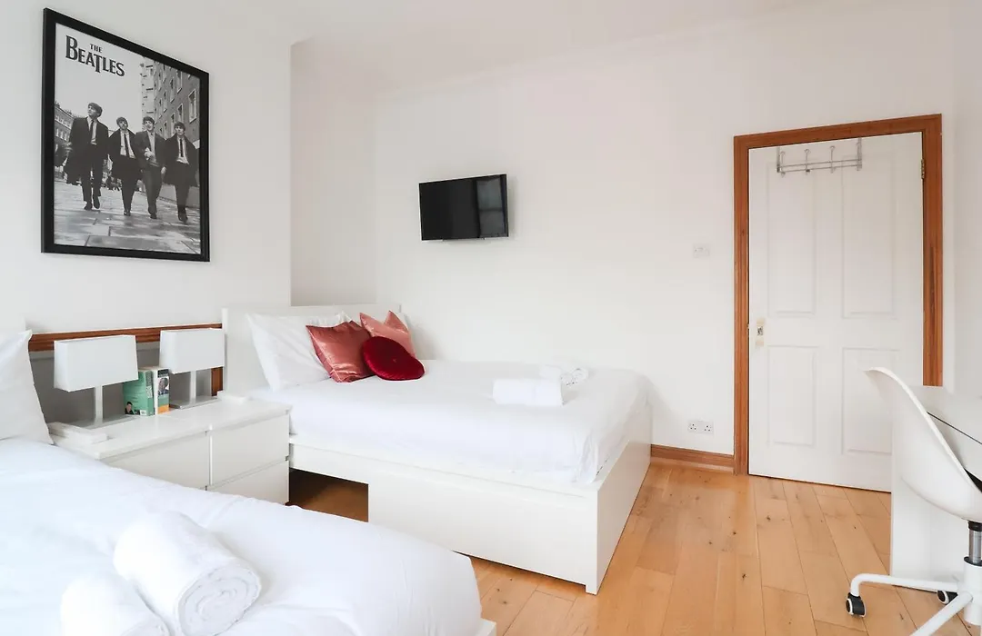 Chelsea Rooms-1