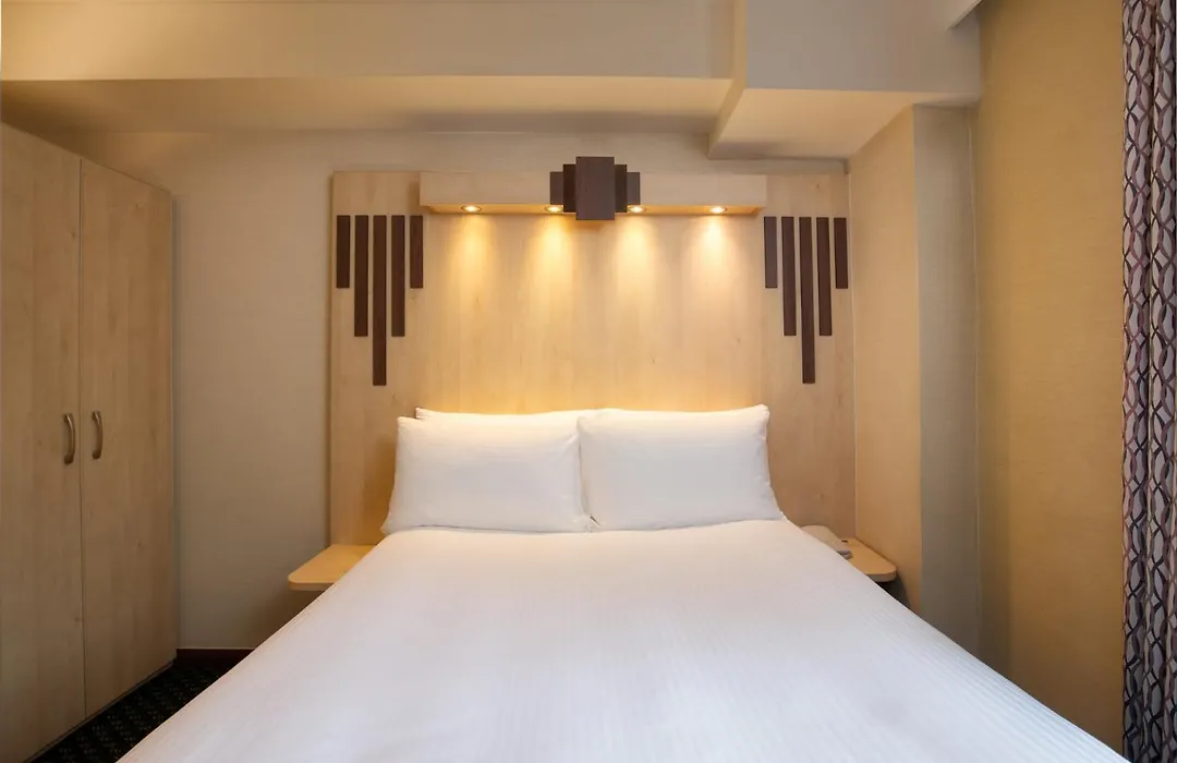 Tavistock Hotel-1