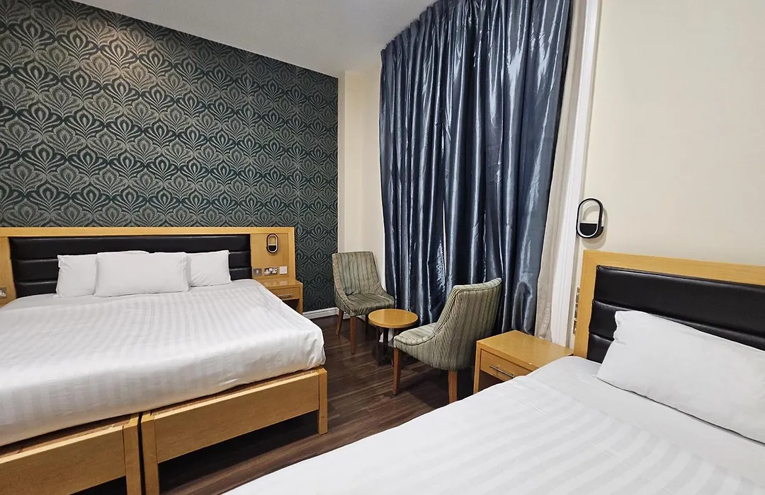 Cromwell Hotel-1