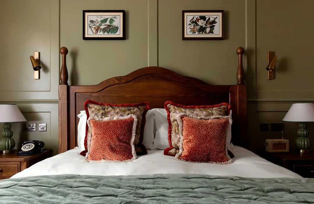 Coach & Horses Hotel-1