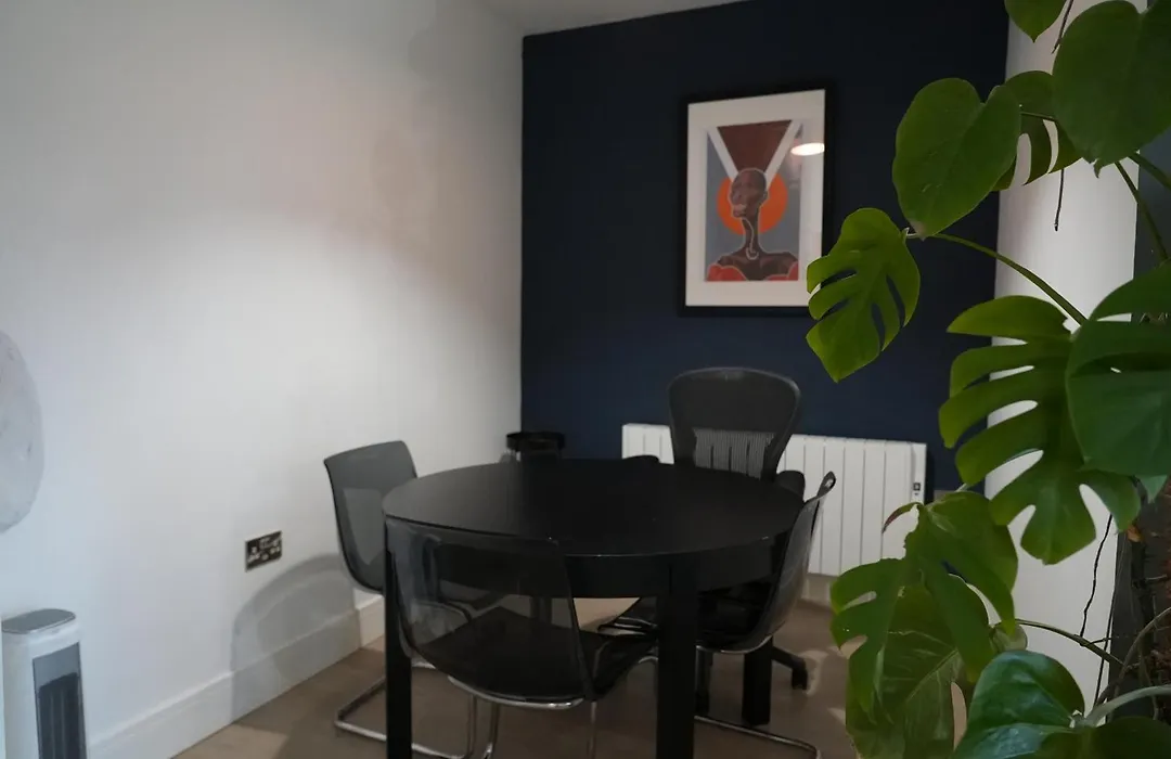 West London Luxury Oasis, Ealing Broadway - Best Location!!!-1