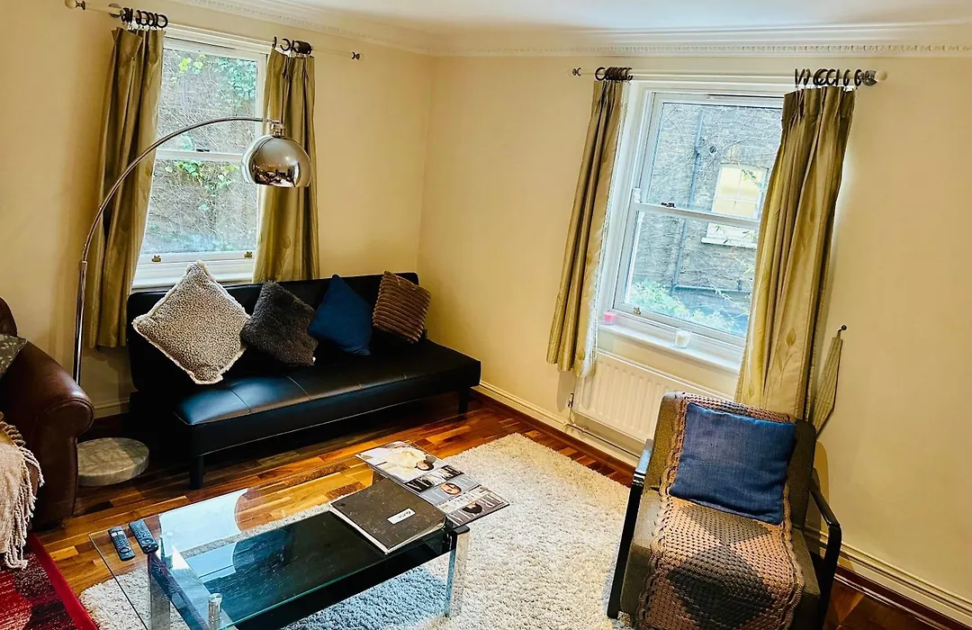 2 Bdr Plus Spacious Lounge Executive Delightful Apartments At Desirable Locations In Kensington And Chelsea By Ricky & Giustina Collection - W8 Sw3 Sw5 Sw7 Sw10 - Fully Equipped And Perfect For Long Stays-1