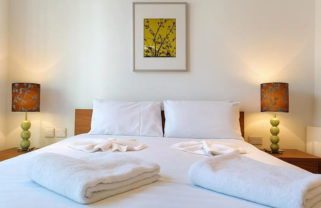 Tower Hill Serviced Apartments-1