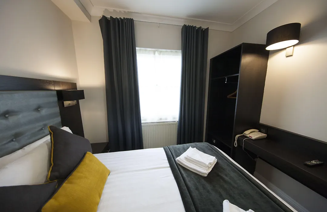 St George'S Inn Victoria-1