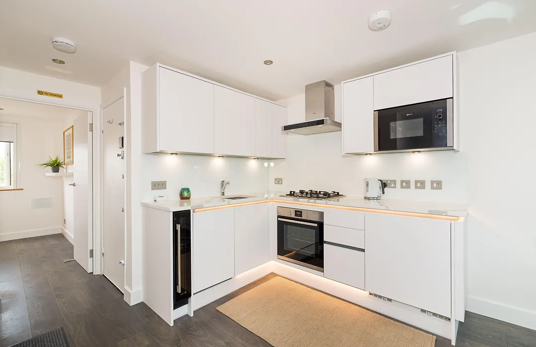Bright Aircon Apt Earls Court London-1