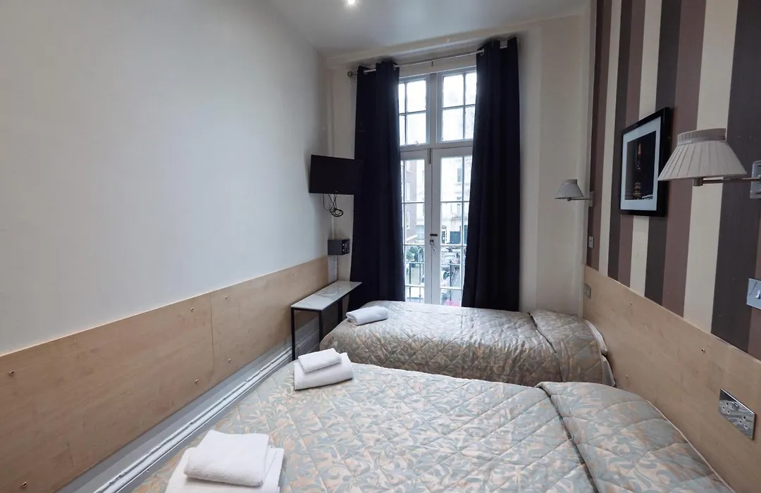 St George Hotel Paddington-1