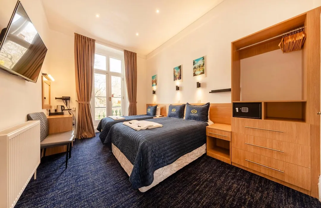 Jubilee Hotel Victoria-1