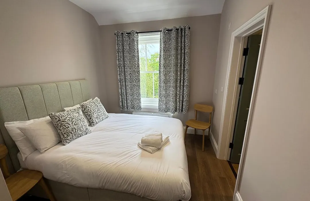 Charlie Hotel-1