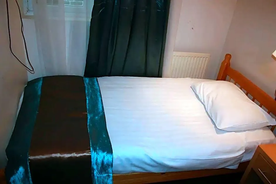 Daisy Hotel-1