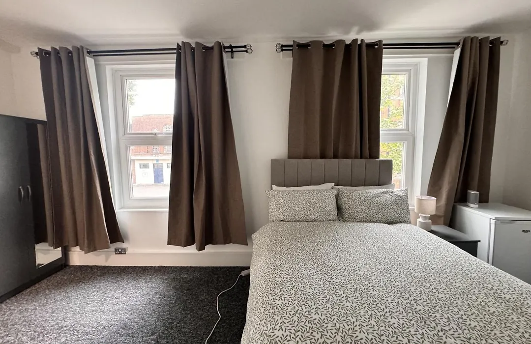 Oxborne Rooms Uk - Plaistow-1