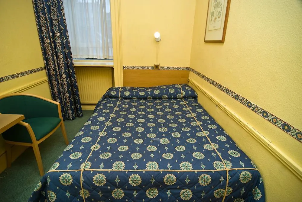The Georgian Hotel-1