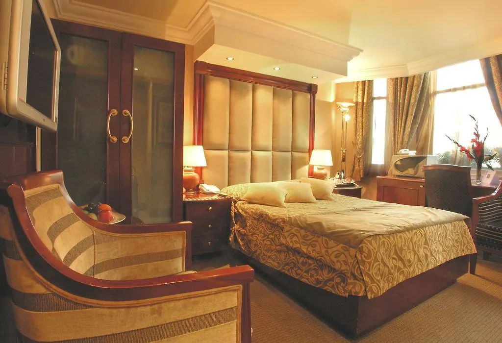 Executive Rooms By Shaftesbury-1