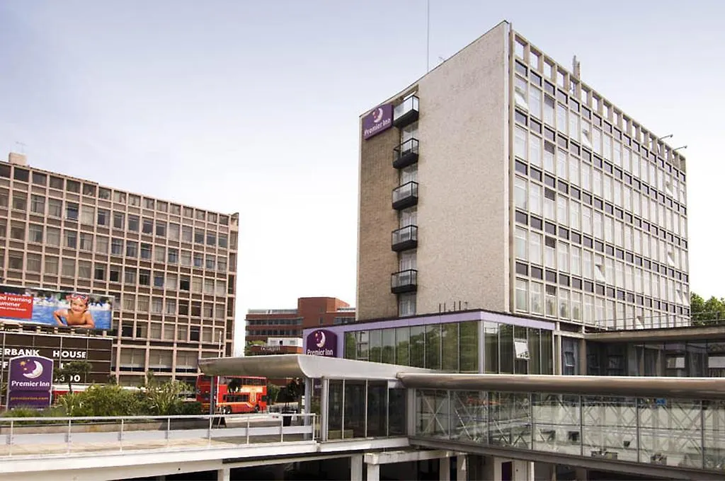 Premier Inn London Putney Bridge-1