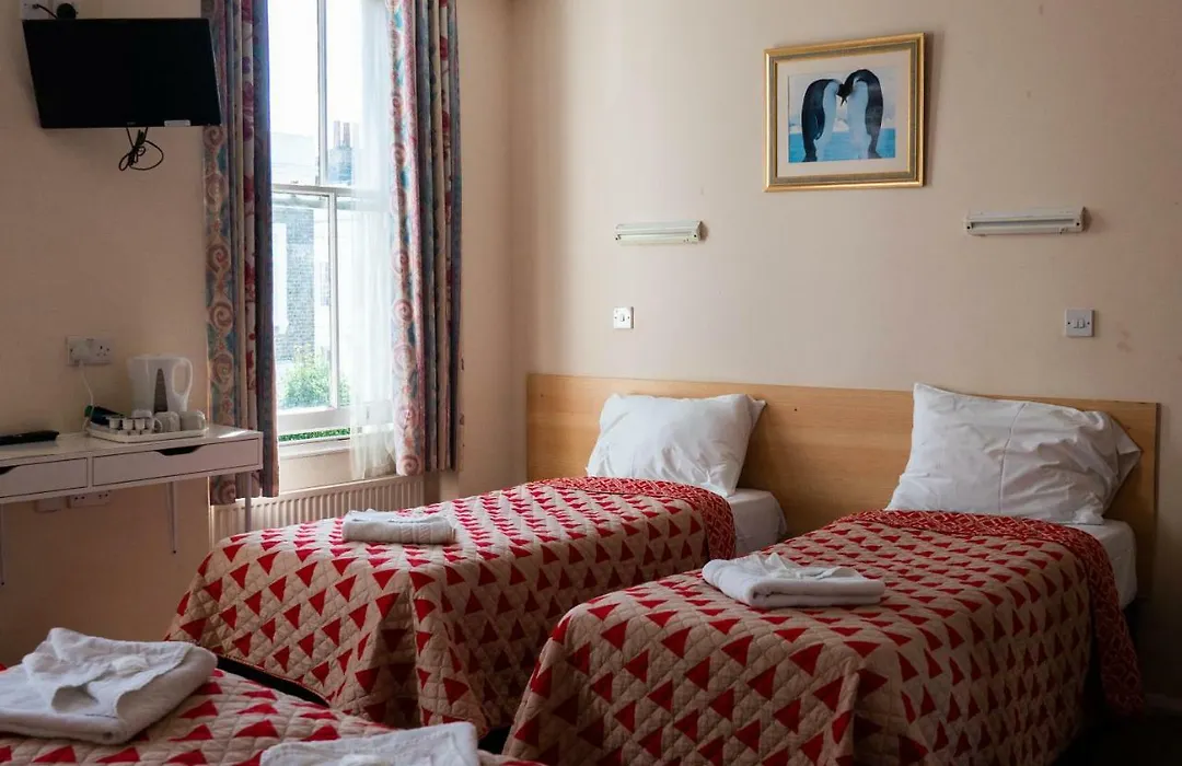 Romanos Hotel-1