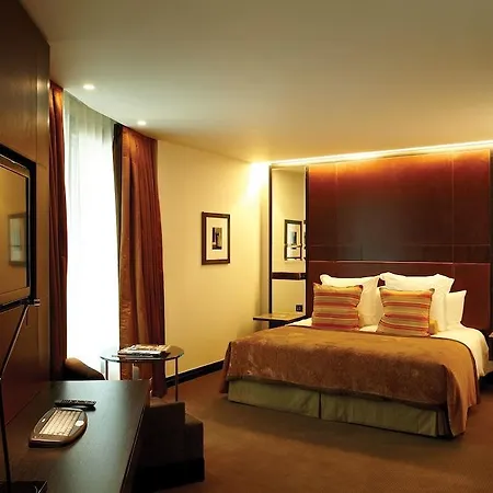 Crowne Plaza London Battersea-2