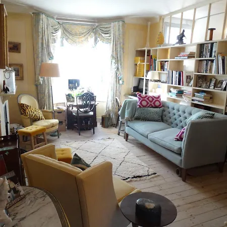 Hurlingham Bed And Breakfast-2