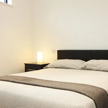 Linton Apartments-2