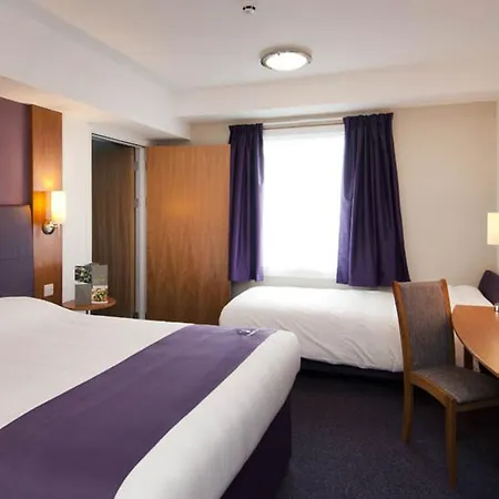 Premier Inn London Barking-2