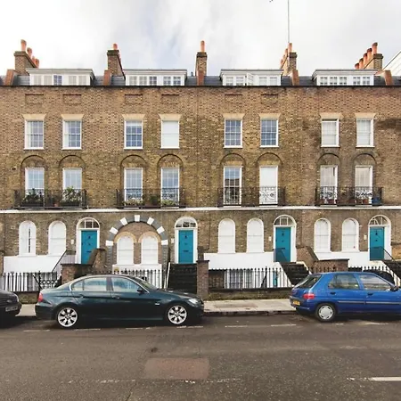 Franks Pied-A-Terre In London-Quiet,Bright,Central-3