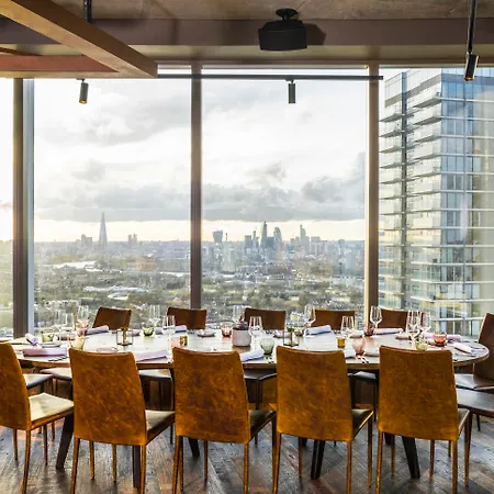 Novotel London Canary Wharf-3