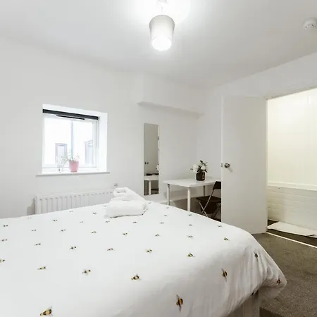 Whitechapel En-Suite Beds To Stay-2
