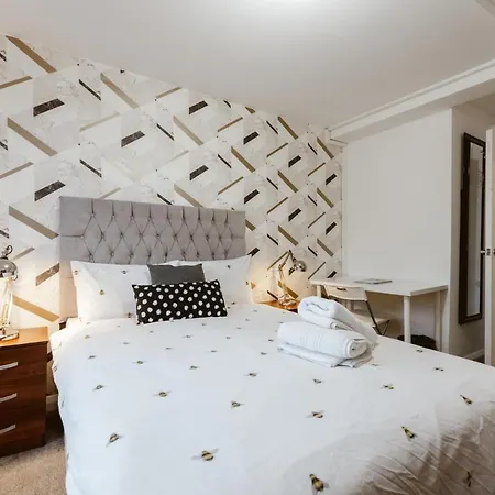 Whitechapel En-Suite Beds To Stay-3