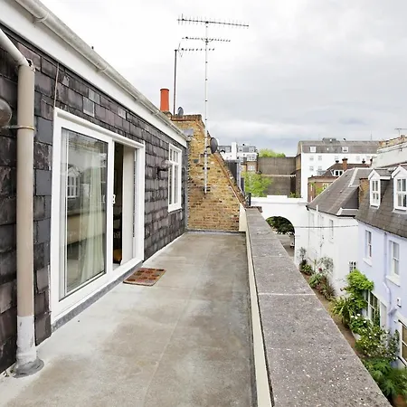 Hyde Park Mews London W2 - Zone 1-2